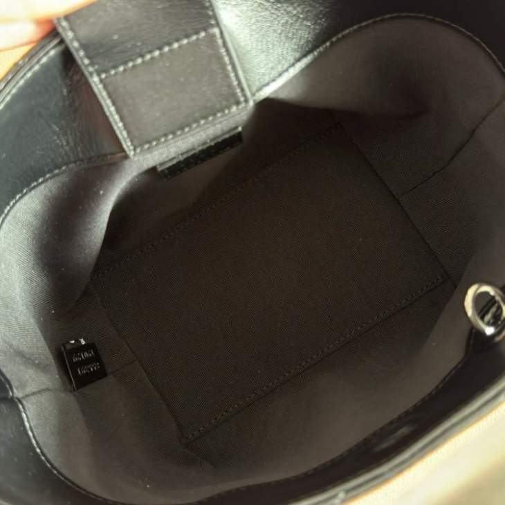 Picture of Gucci Handbags _SKUfw222909936fw